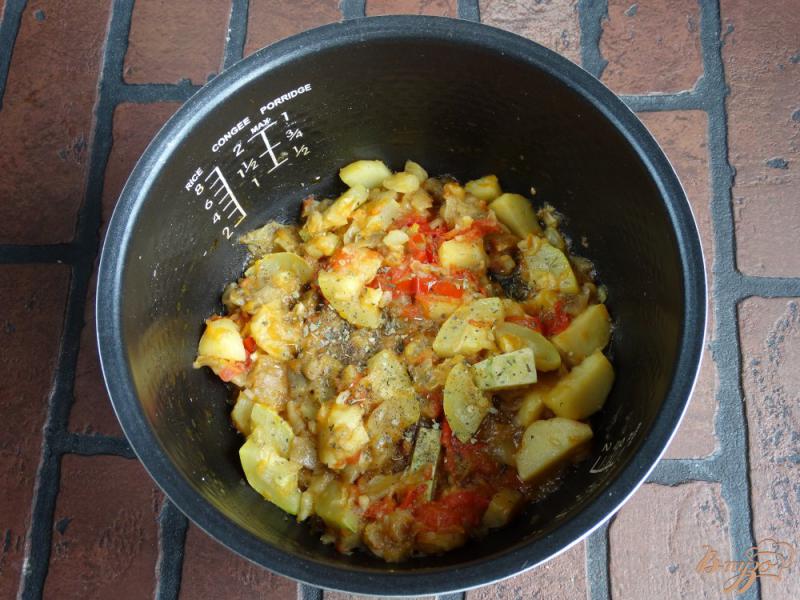 Фото приготовление рецепта: Овощное рагу с баклажанами и кабачками в мультиварке шаг №9