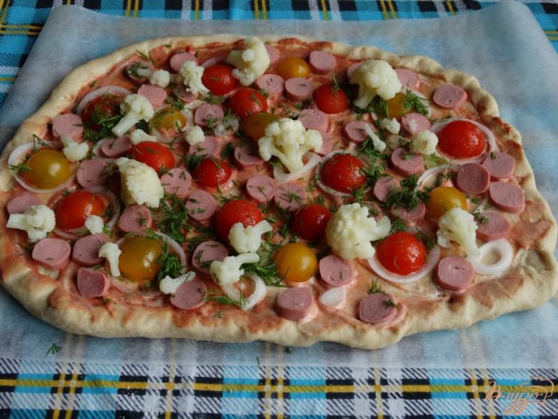 Фото приготовление рецепта: Пицца с цветной капустой шаг №9