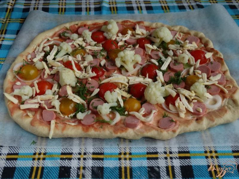 Фото приготовление рецепта: Пицца с цветной капустой шаг №10