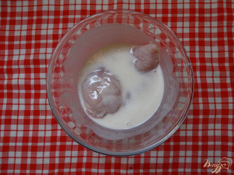 Фото приготовление рецепта: Куриная грудка в кефирно-имбирном маринаде шаг №5