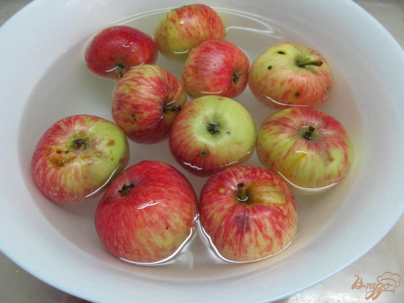 Фото приготовление рецепта: Пряные яблоки шаг №1