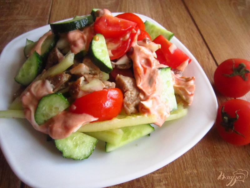 Фото приготовление рецепта: Салат со свинины и овощами шаг №6