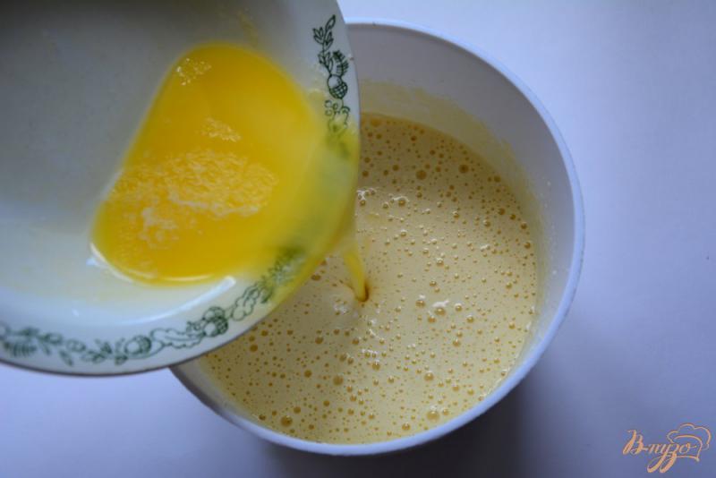 Фото приготовление рецепта: Лимонный кекс с помадкой шаг №3