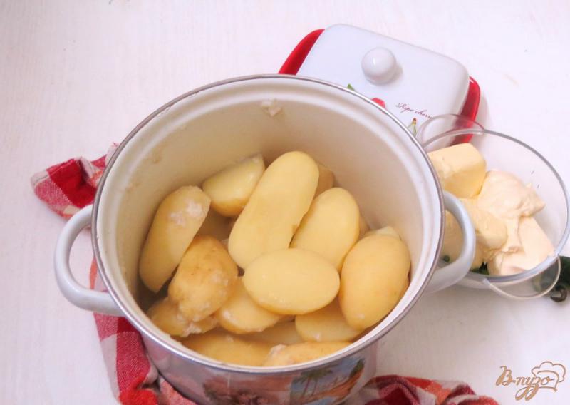 Фото приготовление рецепта: Картофель молодой отварной шаг №7