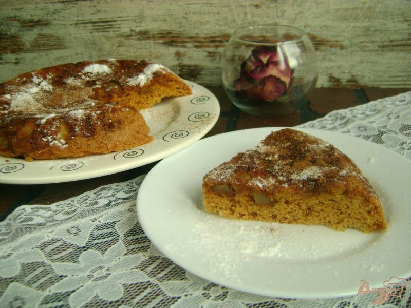 Фото приготовление рецепта: Ванильный бисквит с грушами шаг №11