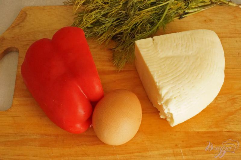 Фото приготовление рецепта: Несладкие сочни с сыром и болгарским перцем шаг №5