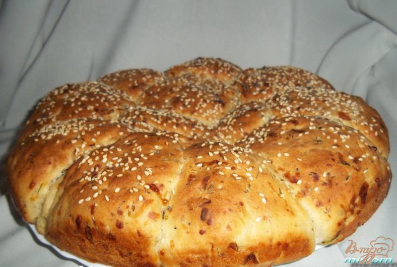 Фото приготовление рецепта: Огуречный хлеб с сыром шаг №4