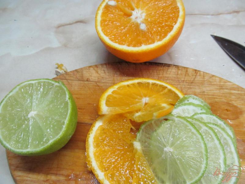 Фото приготовление рецепта: Апельсиновый напиток в жару шаг №1