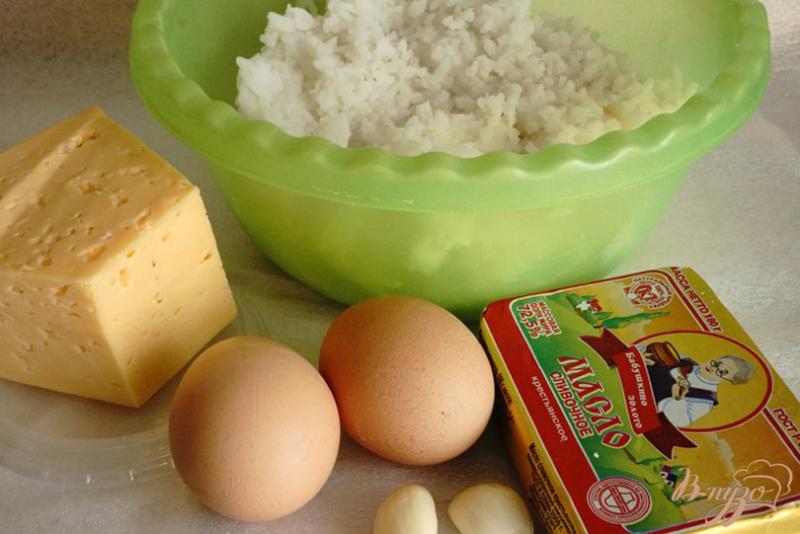 Фото приготовление рецепта: Рис с яйцами по-неаполитански шаг №1