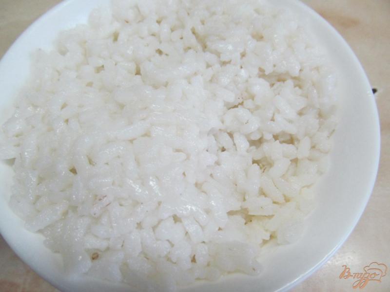 Фото приготовление рецепта: Жаренный рис со свининой шаг №1