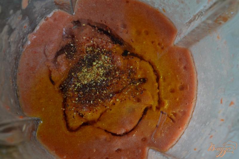 Фото приготовление рецепта: Томатный суп «Сальмохеро» шаг №3