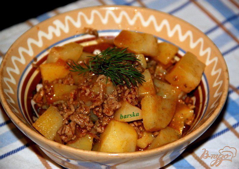 Фото приготовление рецепта: Картофель с фаршем шаг №5