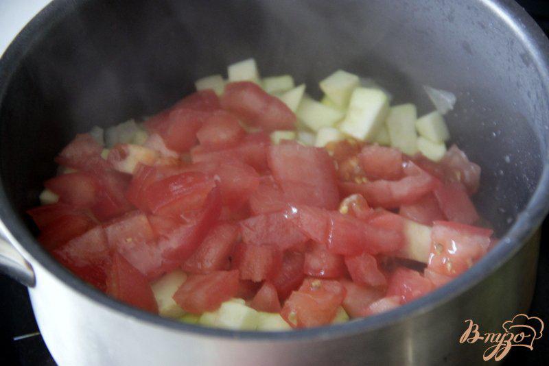 Фото приготовление рецепта: Рыбка с томатно-кабачковой сальсой шаг №6