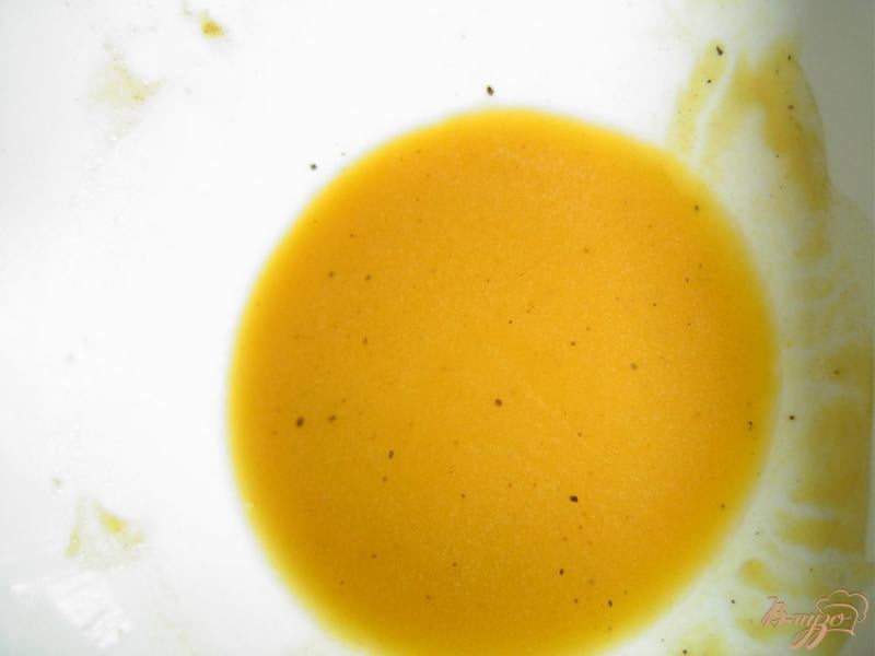 Фото приготовление рецепта: Салат с медово-горчичной заправкой шаг №4