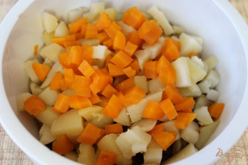 Фото приготовление рецепта: Пикантный салат из печеных овощей шаг №3