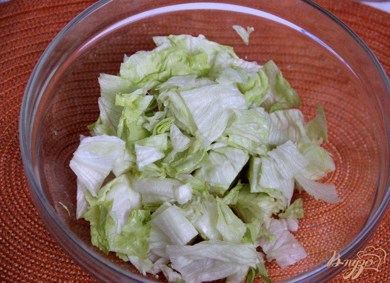 Фото приготовление рецепта: Салат  из авокадо и огурца под  соево-лимонным соусом шаг №1
