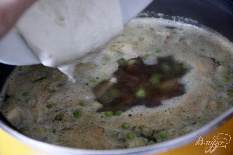 Фото приготовление рецепта: Венгерский куриный суп с овощами шаг №5