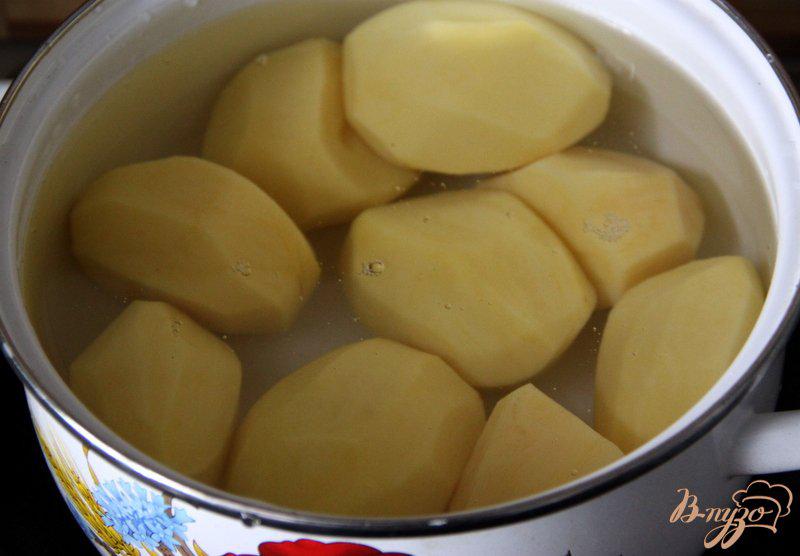 Фото приготовление рецепта: Картофель печеный от Дж.Оливера шаг №1
