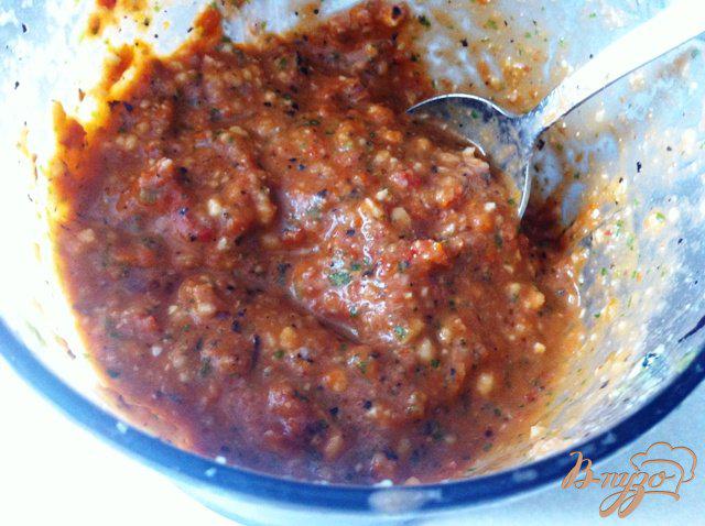 Фото приготовление рецепта: Брюссельская капуста с соусом песто из вяленых томатов шаг №4
