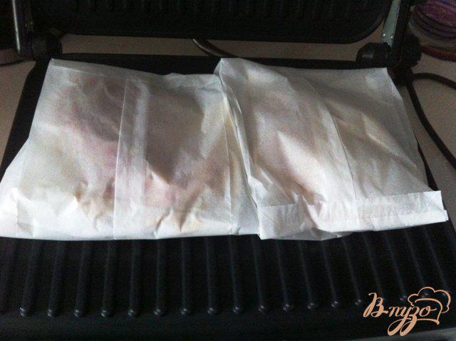 Фото приготовление рецепта: Свинина гриль в соево-кефирном маринаде шаг №7