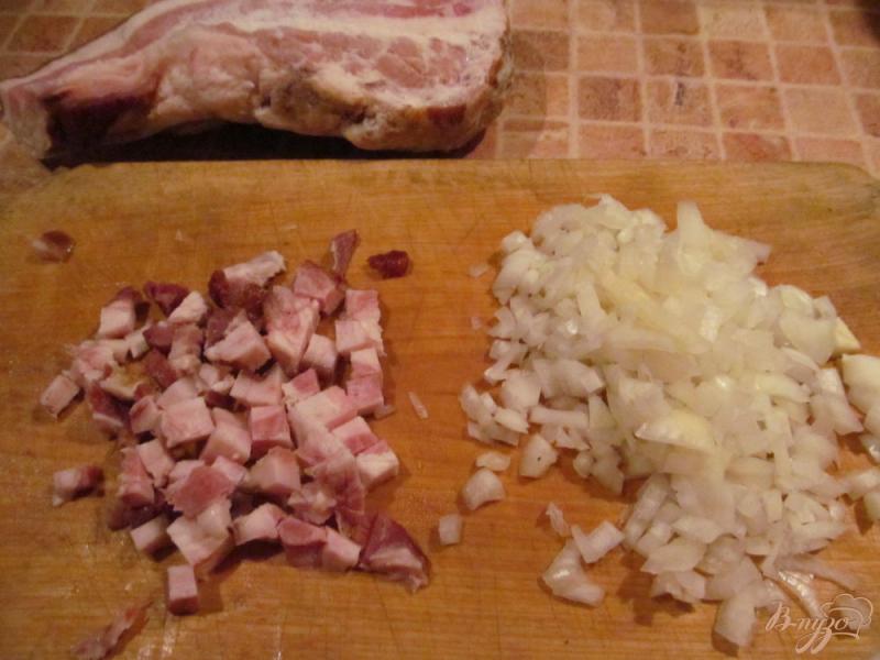 Фото приготовление рецепта: Борщ на свиной копченой щечке шаг №4