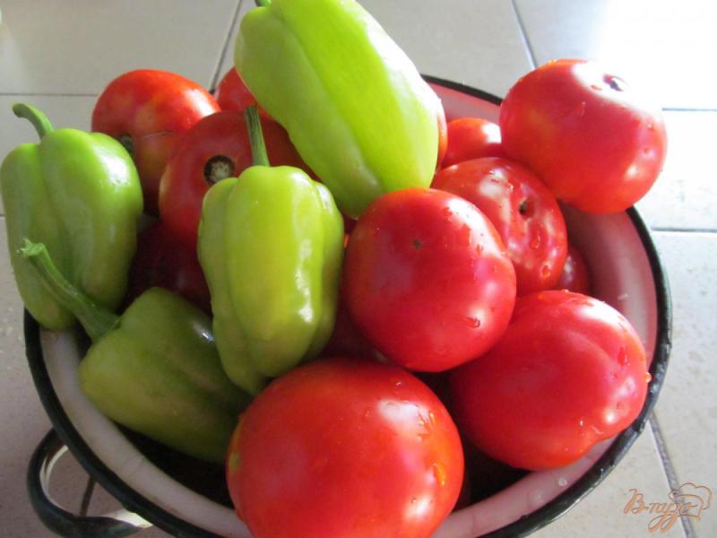 Фото приготовление рецепта: Морс из томатов с перцем шаг №1