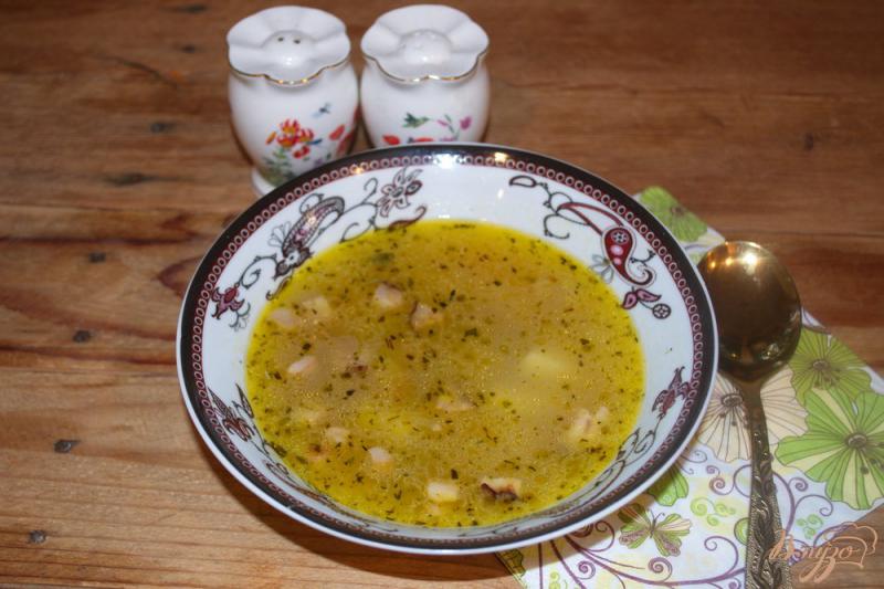 Фото приготовление рецепта: Суп гороховый с салом шаг №4