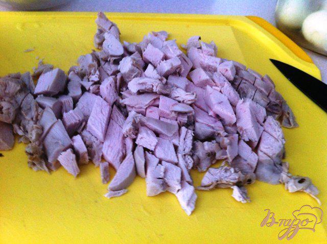 Фото приготовление рецепта: Салат овощной с курицей шаг №3
