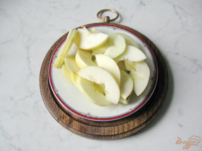 Фото приготовление рецепта: Картофель запечённый с яблоками и цуккини шаг №3