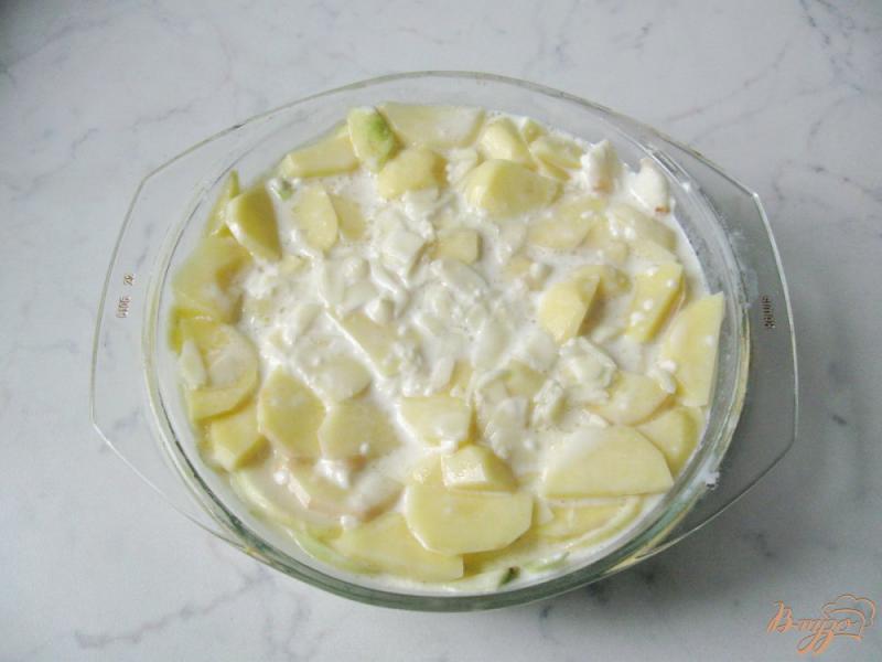 Фото приготовление рецепта: Картофель запечённый с яблоками и цуккини шаг №9