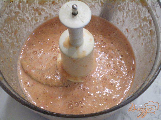 Фото приготовление рецепта: Сырая аджика с орехами и хреном шаг №3