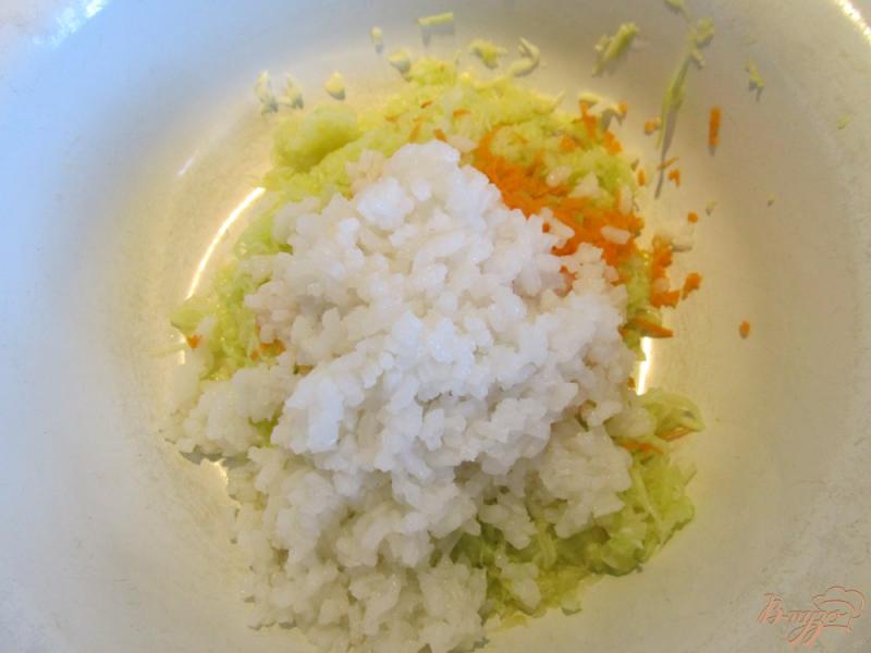 Фото приготовление рецепта: Запеканка из кабачков с рисом (детское меню) шаг №3