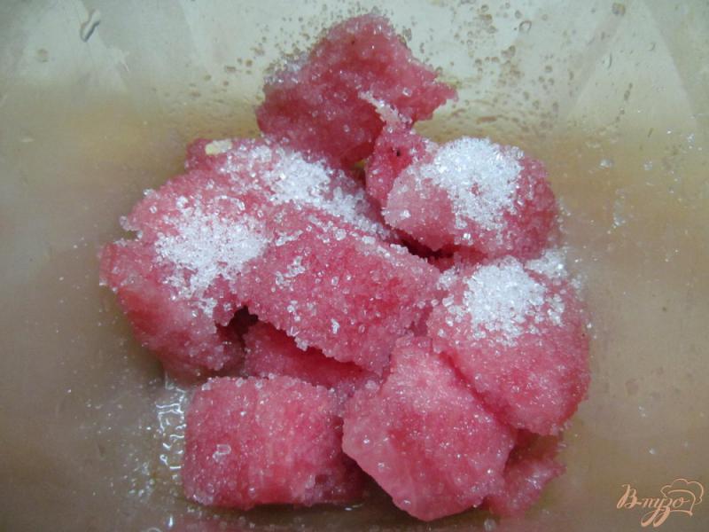 Фото приготовление рецепта: Как заморозить арбуз на зиму шаг №8