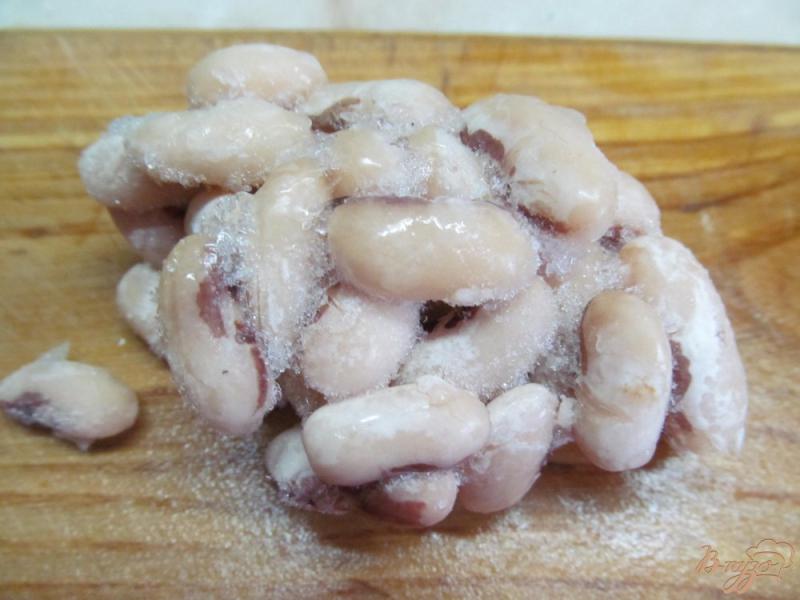 Фото приготовление рецепта: Юшка с грибами и фасолью шаг №3