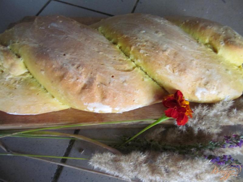 Фото приготовление рецепта: Хлеб на молоке с куркумой и овсяными хлопьями шаг №10