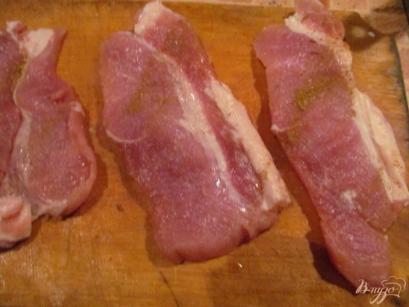 Фото приготовление рецепта: Отбивная свинина по-пражски шаг №1