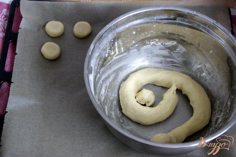 Фото приготовление рецепта: Печенье с повидлом шаг №6