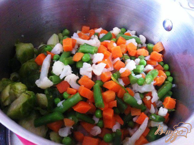 Фото приготовление рецепта: Овощной суп-пюре с куриными колбасками шаг №7