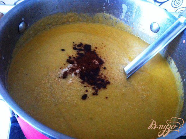 Фото приготовление рецепта: Овощной суп-пюре с куриными колбасками шаг №12