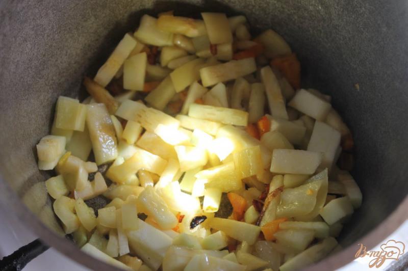 Фото приготовление рецепта: Суп - пюре с кабачка и перца шаг №5
