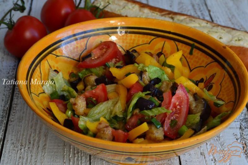 Фото приготовление рецепта: Овощной салат с обжаренными баклажанами шаг №6