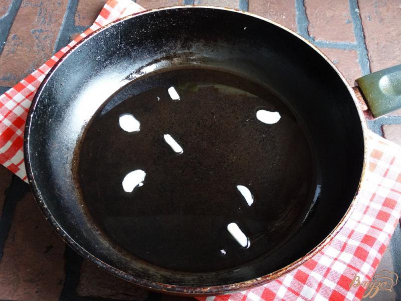 Фото приготовление рецепта: Баклажаны в медово-лаймовой карамели шаг №2