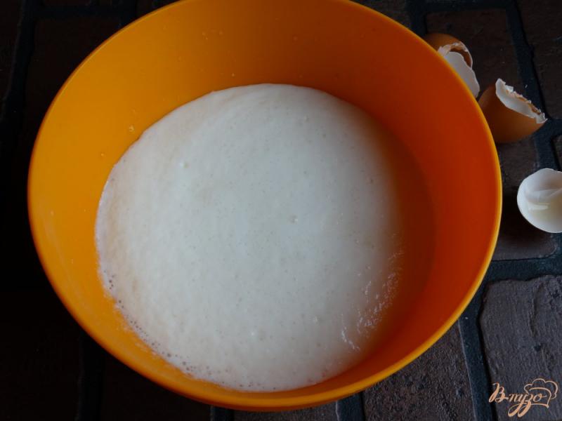 Фото приготовление рецепта: Бездрожжевое кефирное тесто для жареных пирожков шаг №3