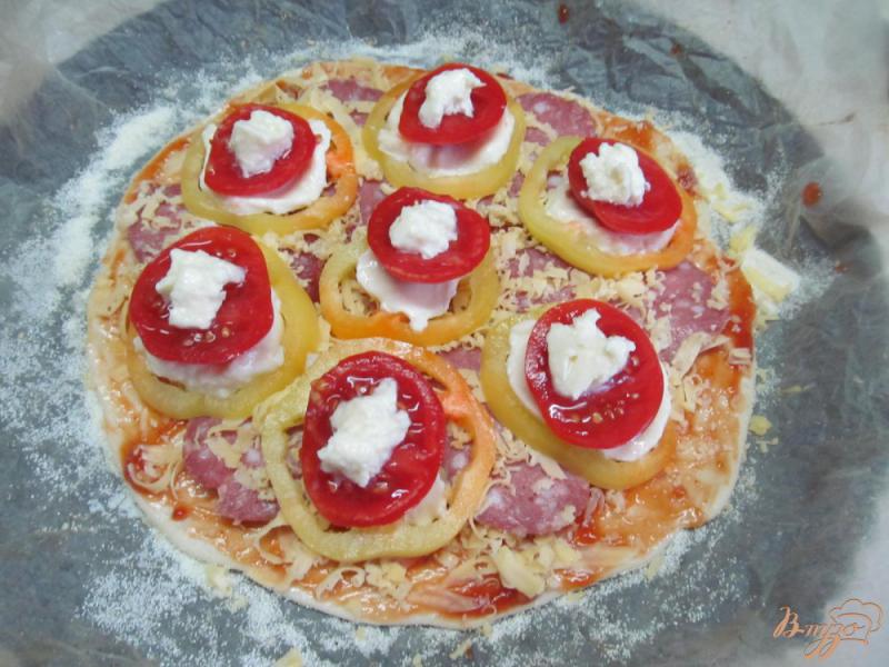 Фото приготовление рецепта: Пицца «Букет Прованса» шаг №8