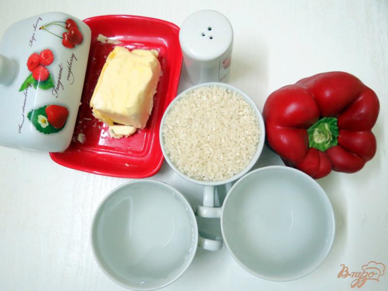 Фото приготовление рецепта: Рисовый гарнир с перцем. шаг №1