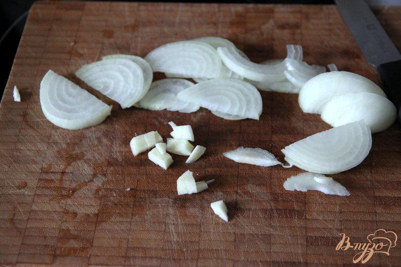Фото приготовление рецепта: Буюрди с грибами шаг №2