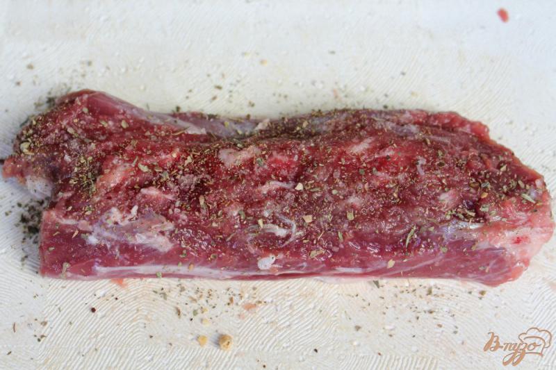 Фото приготовление рецепта: Мясо ягненка с кисло-сладким соусом из алычи шаг №1