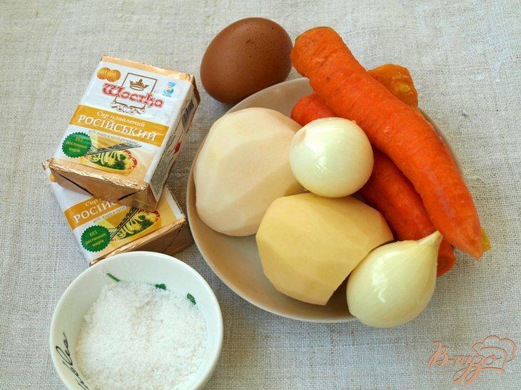 Фото приготовление рецепта: Овощной суп-пюре с плавлеными сырками шаг №1