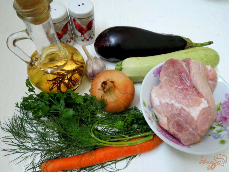 Фото приготовление рецепта: Мясо с овощами шаг №1
