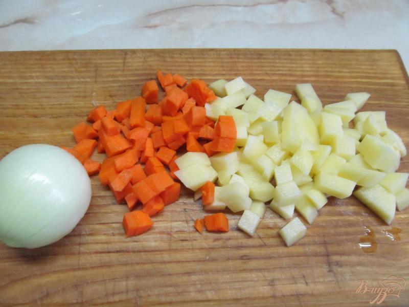 Фото приготовление рецепта: Яичный суп на курином бульоне шаг №2